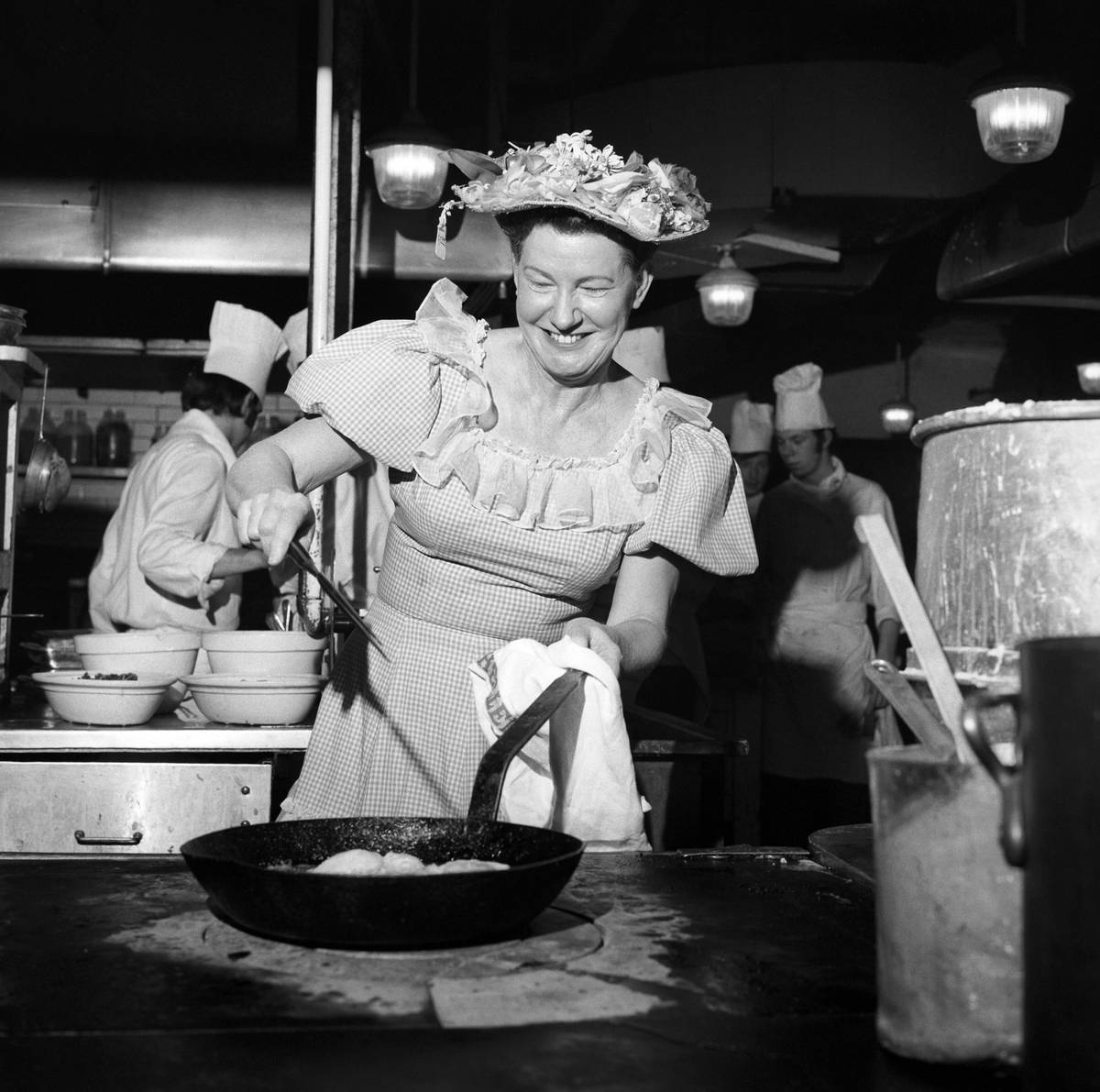 Minnie Pearl's Fried Chicken