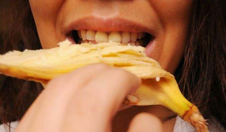 22 Surprising Things Banana Peels Can Do For You_40