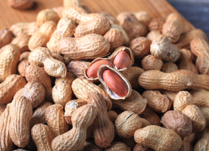 How To Eat Peanuts