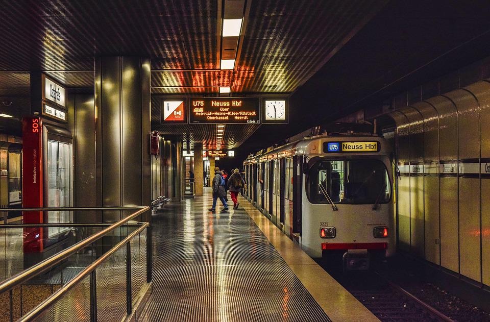 Tren en la parada de trenes